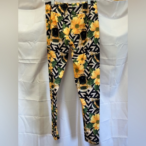 Galaxy By Harvic Yellow and Black Leggings Bold Stretchy Design - Picture 2 of 4
